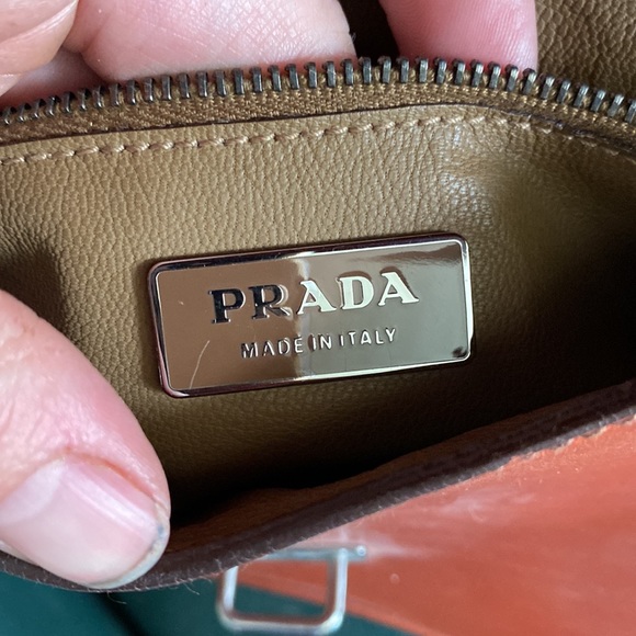 Prada saddle bag - Picture 3 of 8